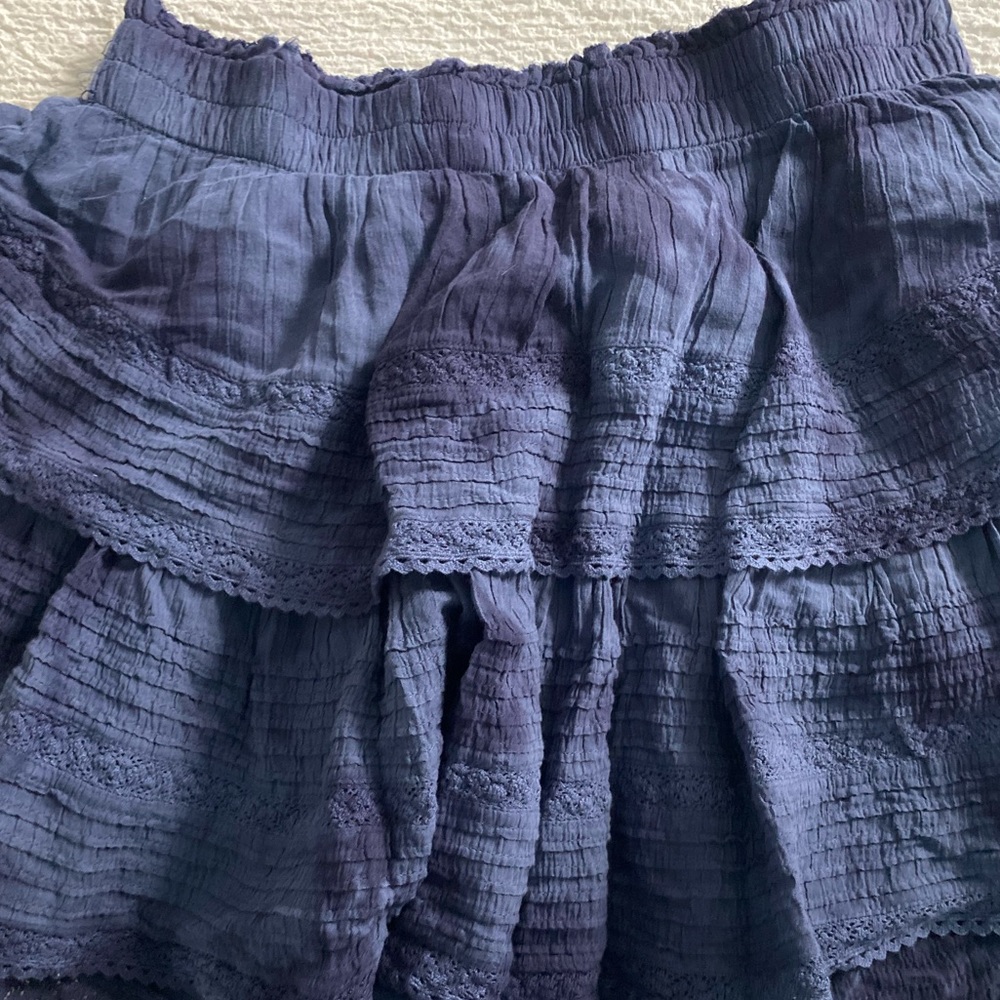 Aerie rock & ruffle skirt